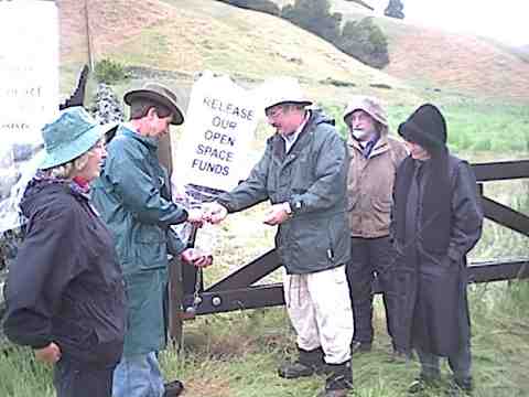 Larry Modell deposits quarry fines at Lafferty gate.